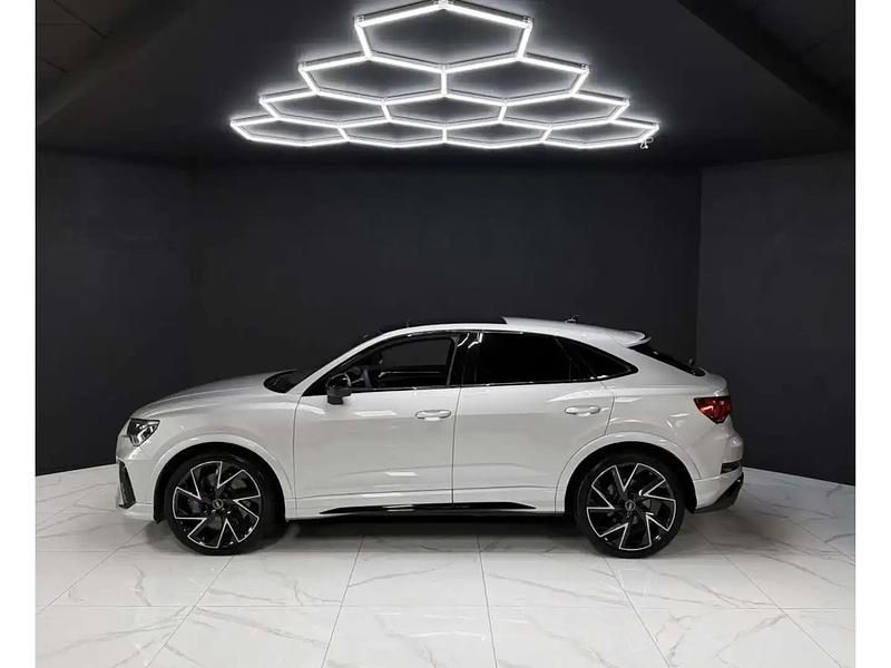 Image 2/4