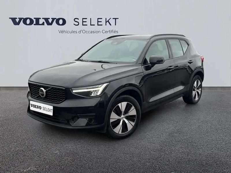 Noir Utilisé 2022 Volvo XC40 Plus SUV | 32 889 € (Prix juste) - Image 1/4