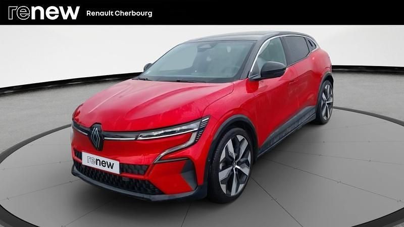 Rouge Utilisé 2022 Renault Mégane Techno Berline | 23 490 € (Prix juste) - Image 1/4