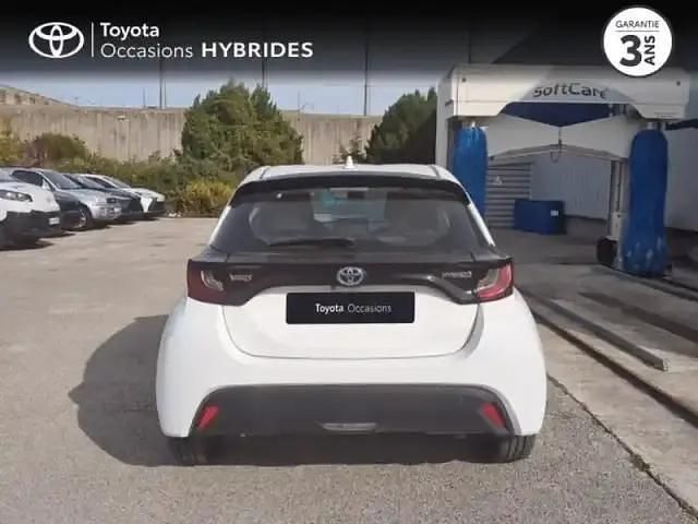 Occasion Toyota Yaris Hybrid Business Edition 92 ch (67 kW) 2024 Blanc Berline