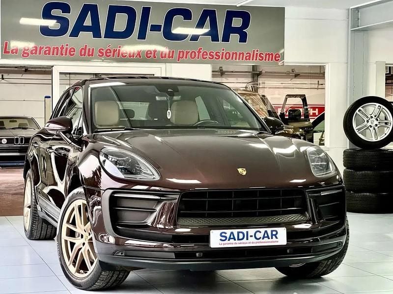 Brun Occasion 2022 Porsche Macan Turbo SUV | 53 990 € (Prix juste) - Image 1/4