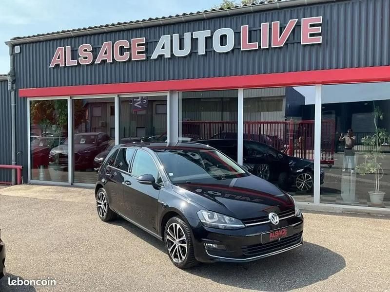 Noir Utilisé 2015 VW Golf VII LOUNGE Berline | 11 990 € (Prix juste) - Image 1/4