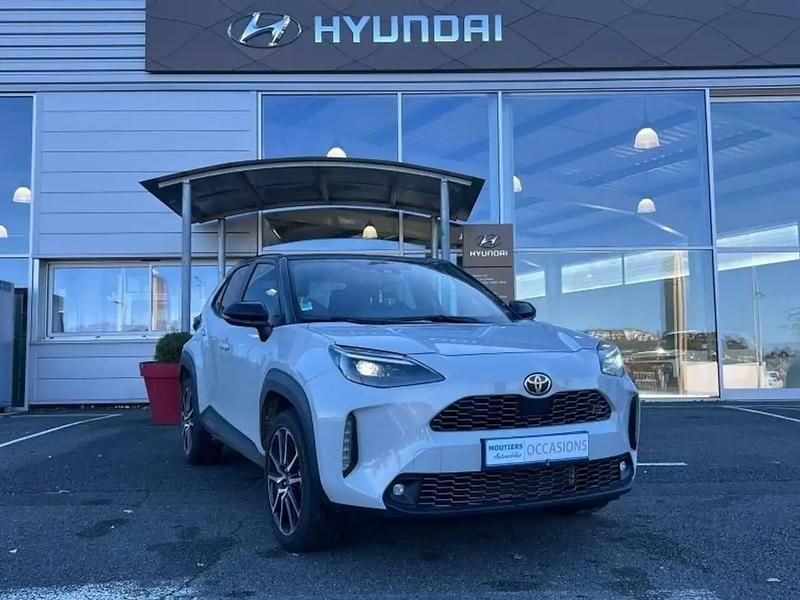 Gris Occasion 2023 Toyota Yaris Cross Sport SUV | 24 990 € (Prix juste) - Image 1/4