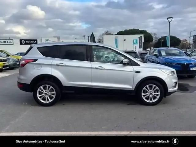 Occasion Ford Kuga Business Edition 120 ch (88 kW) 2019 Gris SUV