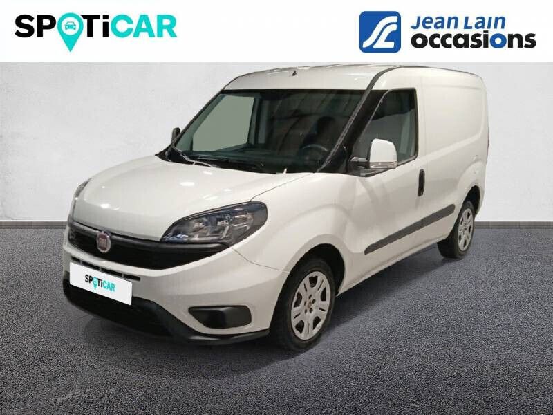 Blanc Utilisé 2023 Fiat Doblò Lounge Monospace | 16 590 € - Image 1/4