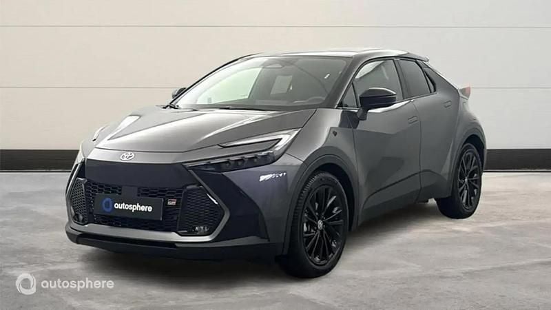 Utilisé 2024 Toyota C-HR Sport SUV | 34 990 € - Image 1/4