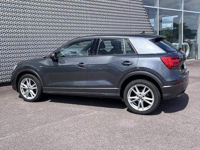 Gris daytona nacré Utilisé 2019 Audi Q2 S-Line SUV | 21 900 € (Prix juste) - Image 1/3