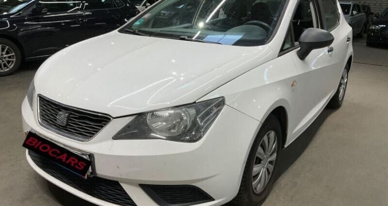 Blanc Utilisé 2014 Seat Ibiza Reference Citadine | 5 850 € (Super prix) - Image 1/4