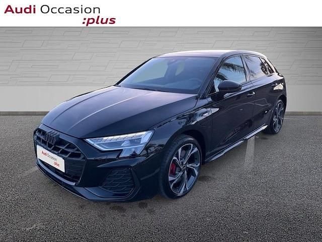 Noir mythique métallisé Occasion 2025 Audi A3 Sportback e-tron S-Line Citadine | 48 790 € - Image 1/4