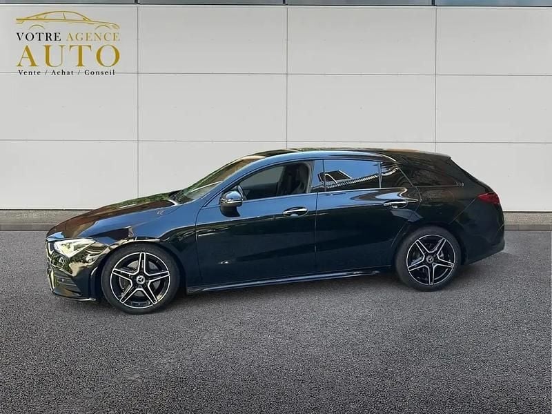 Occasion Mercedes CLA200 Shooting Brake AMG line 150 ch (110 kW) 2022 Noir Break