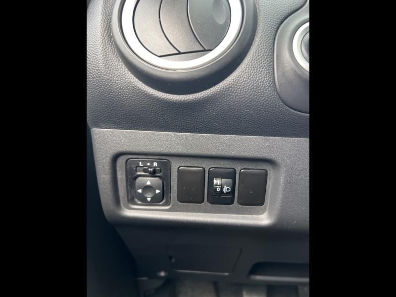 Image 2/4