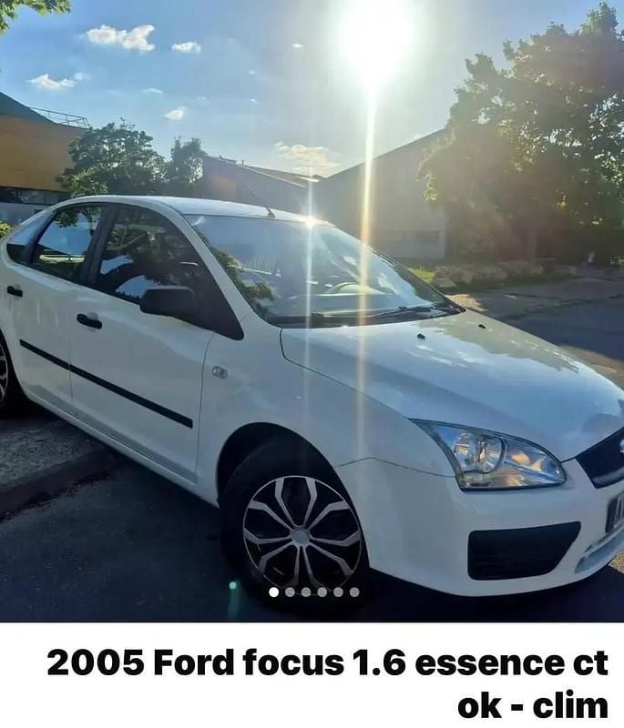 Utilisé 2005 Ford Focus Sport Berline | 2 800 € (Prix juste) - Image 1/4