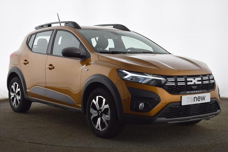 Orange Utilisé 2022 Dacia Sandero Comfort Citadine | 14 399 € (Prix juste) - Image 1/4