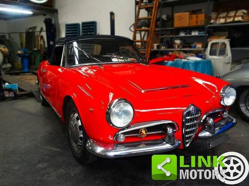 Rouge Utilisé 1964 Alfa Romeo Giulia Veloce Cabriolet | 99 800 € - Image 1/4