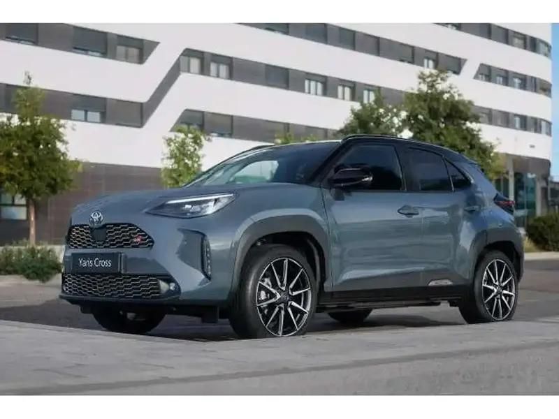 Gris Nouvelle 2025 Toyota Yaris Cross Business Edition SUV | 27 671 € - Image 1/4