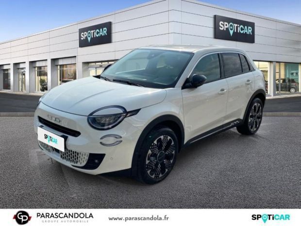 Utilisé 2024 Fiat 600 La Prima | 22 990 € (Prix juste) - Image 1/4