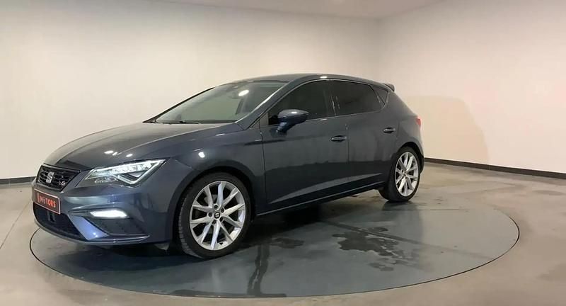 Gris Utilisé 2019 Seat Leon FR Berline | 15 990 € (Bon prix) - Image 1/4