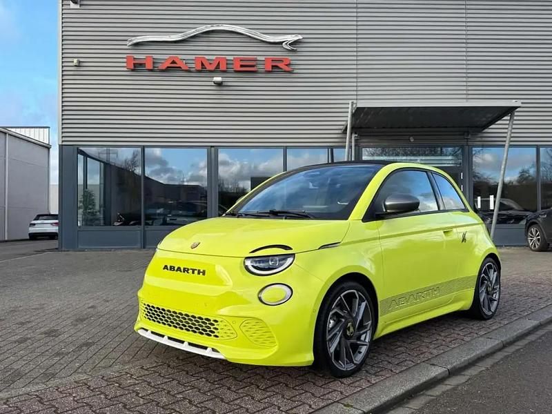Vert Occasion 2023 Abarth 500e Scorpionissima Citadine | 29 641 € (Super prix) - Image 1/4