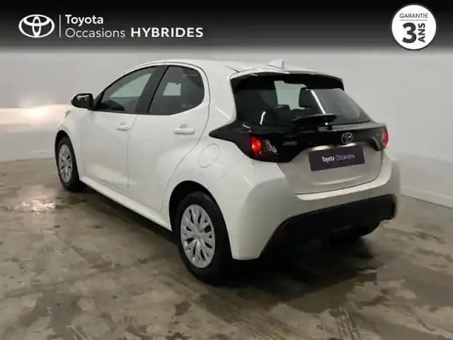Occasion Toyota Yaris Hybrid 116 ch (85 kW) 2022 Blanc pur Berline