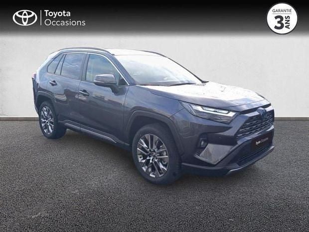 Gris Nouvelle 2025 Toyota RAV4 Hybrid Lounge SUV | 45 990 € (Prix assez cher) - Image 1/4