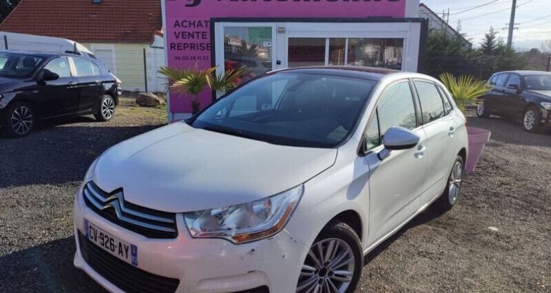 Blanc Utilisé 2013 Citroën C4 Berline | 7 990 € - Image 1/4