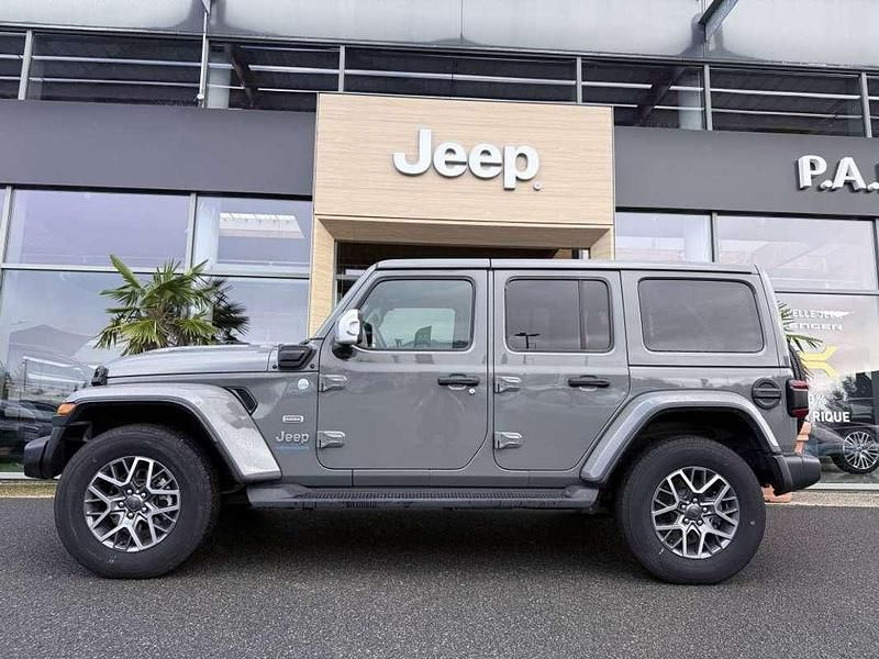 Occasion Jeep Wrangler Unlimited Sahara 370 ch (272 kW) 2023 Noir SUV