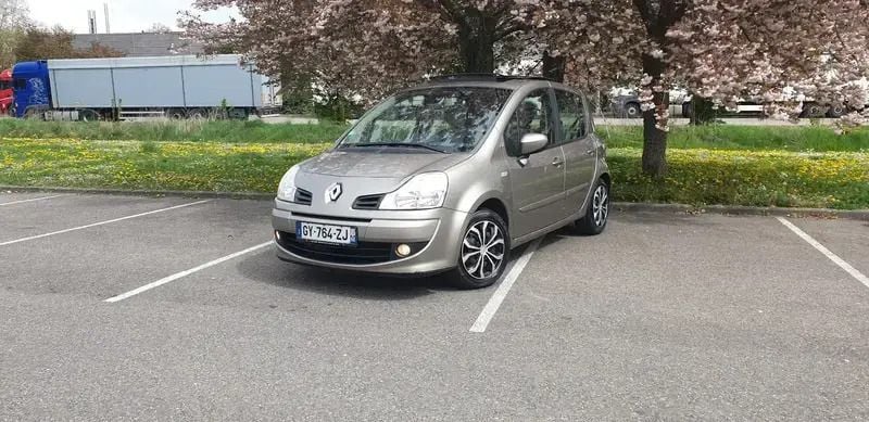 Utilisé 2008 Renault Modus Expression Monospace | 3 400 € (Prix juste) - Image 1/4