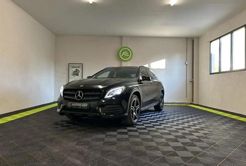 Noir Utilisé 2018 Mercedes GLA200 SUV | 16 990 € - Image 1/4