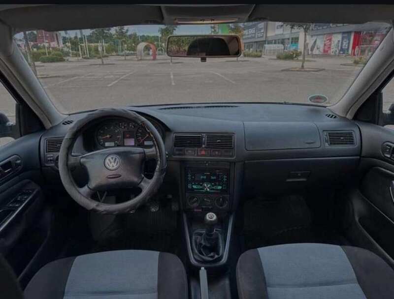Image 4/4