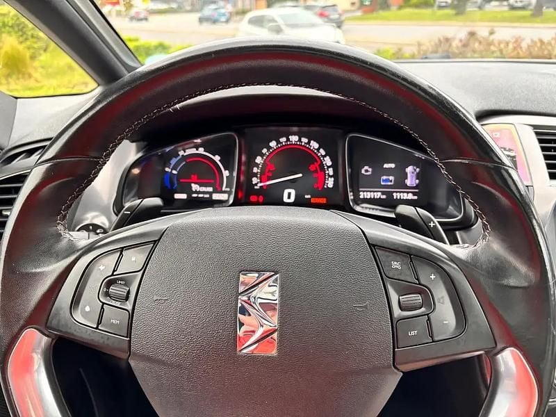 Utilisé 2012 Citroën DS5 Citadine | 7 940 € (Prix cher) - Image 1/4