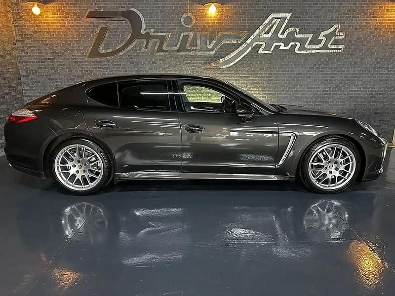 Occasion Porsche Panamera Platinum Edition 250 ch (183 kW) 2013 Gris Citadine