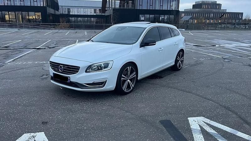 Occasion 2013 Volvo V60 Summum Break | 15 290 € - Image 1/4