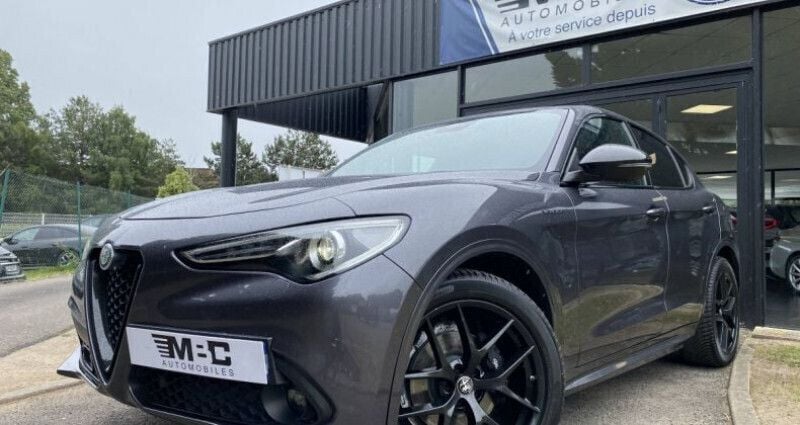 Utilisé 2021 Alfa Romeo Stelvio Veloce SUV | 30 990 € (Prix juste) - Image 1/4
