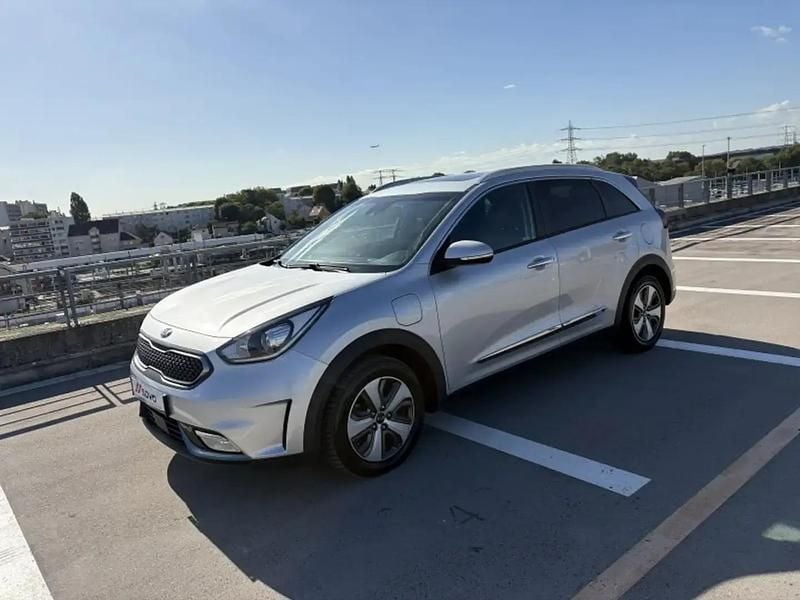 Gris Utilisé 2019 Kia Niro Active SUV | 14 990 € (Bon prix) - Image 1/4