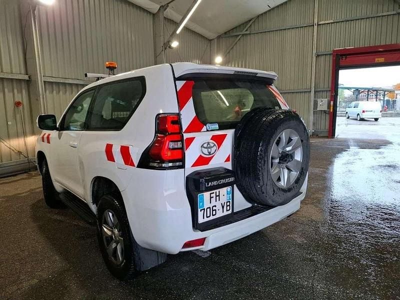 Occasion Toyota Land Cruiser Life 177 ch (130 kW) 2019 Blanc SUV
