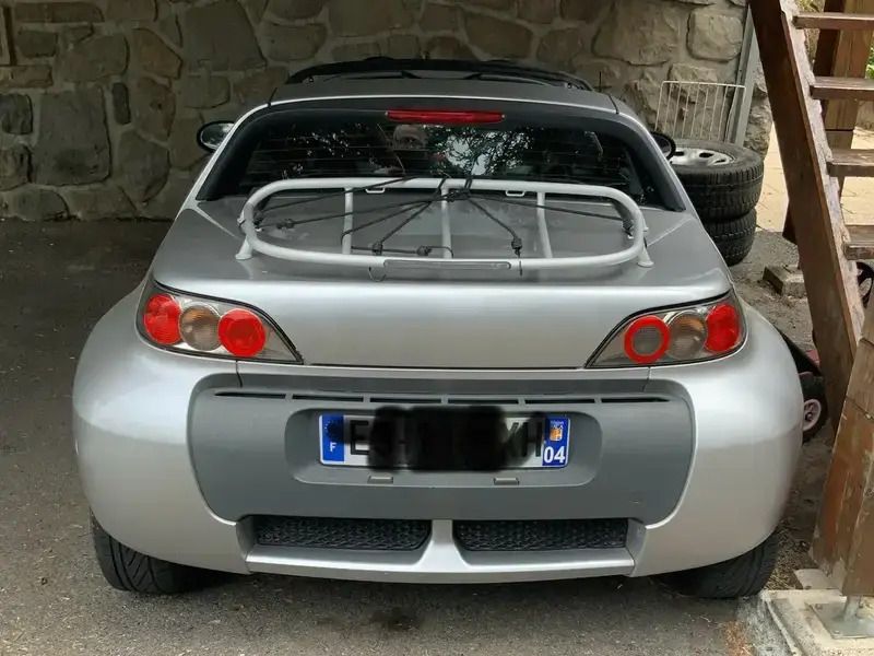 Image 2/4