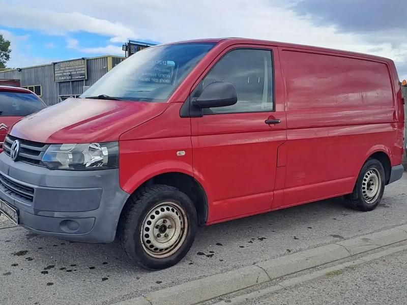 Rouge Utilisé 2012 VW T5 Van | 8 990 € - Image 1/4
