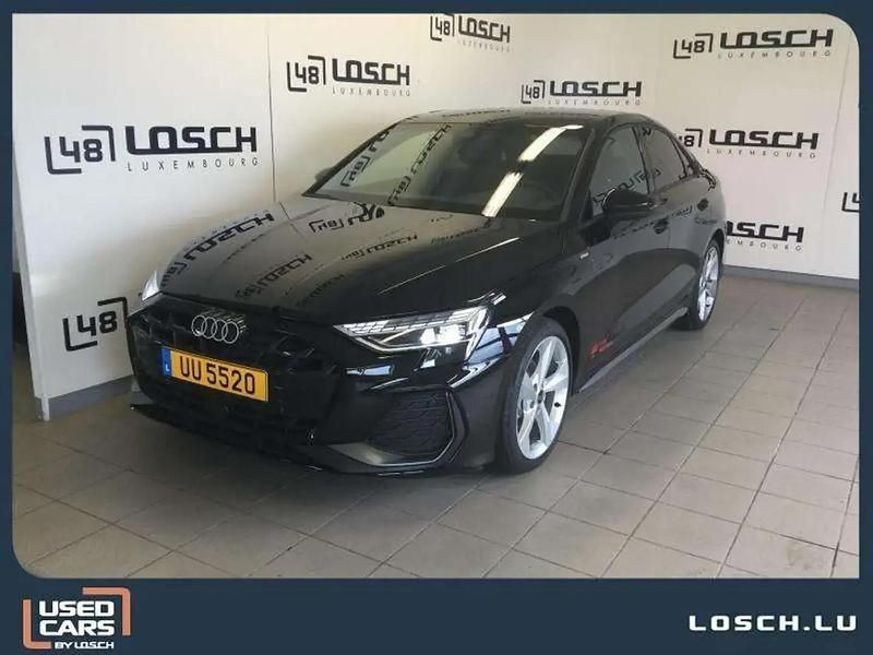 Noir Utilisé 2025 Audi A3 S-Line | 35 384 € (Prix assez cher) - Image 1/4
