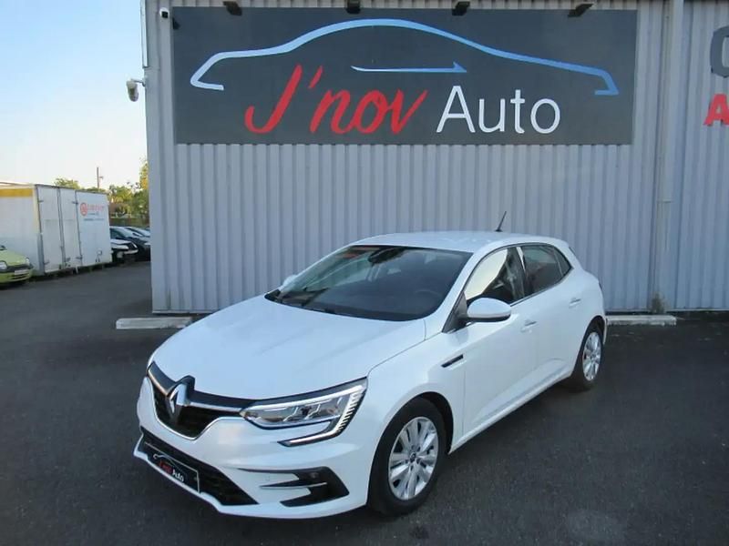 Blanc Occasion 2021 Renault Mégane IV Business Berline | 16 490 € (Prix juste) - Image 1/4