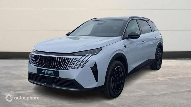 Blanc Nouvelle 2025 Peugeot 5008 GT Monospace | 43 900 € (Prix assez cher) - Image 1/4