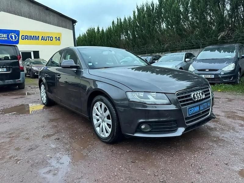 Gris Utilisé 2008 Audi A4 Ambition Berline | 8 990 € (Prix juste) - Image 1/4