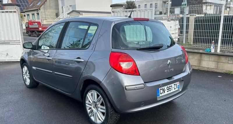Occasion Renault Clio III Initiale 101 ch (74 kW) 2008 Citadine