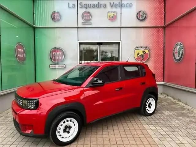 Rouge Nouvelle 2025 Fiat Grande Panda Red Citadine | 17 990 € (Prix juste) - Image 1/4