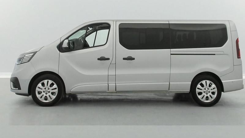 Image 2/4