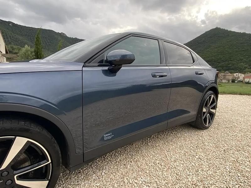 Noir Utilisé 2021 Volvo V40 Business Edition Break | 32 000 € - Image 1/4