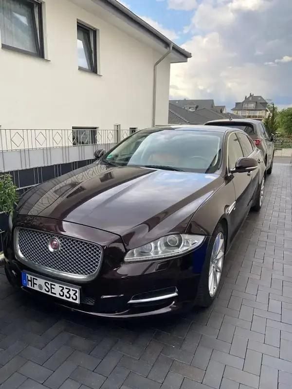 Utilisé 2013 Jaguar XJ Portfolio Berline | 9 900 € - Image 1/4
