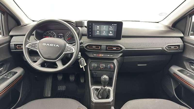 Occasion Dacia Sandero Expression 92 ch (67 kW) 2023 Orange Citadine