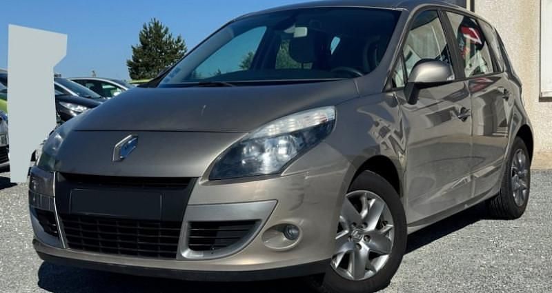 Utilisé 2011 Renault Mégane III Expression Berline | 4 190 € (Bon prix) - Image 1/4