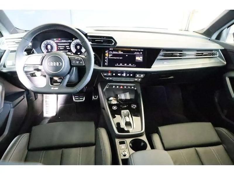 Nouvelle Audi A3 Sport 150 ch (110 kW) 2025 Bleu Berline