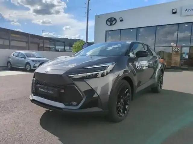 Gris atlas métallisé biton Utilisé 2025 Toyota C-HR Sport SUV | 41 390 € - Image 1/4